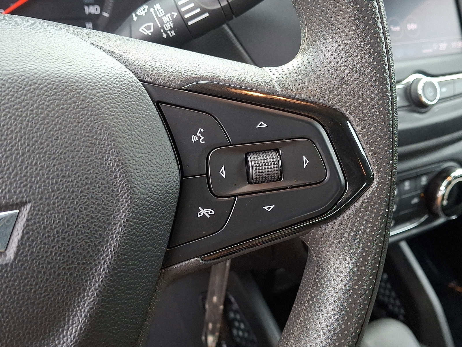 Used 2021 Chevrolet TrailBlazer LS image 21