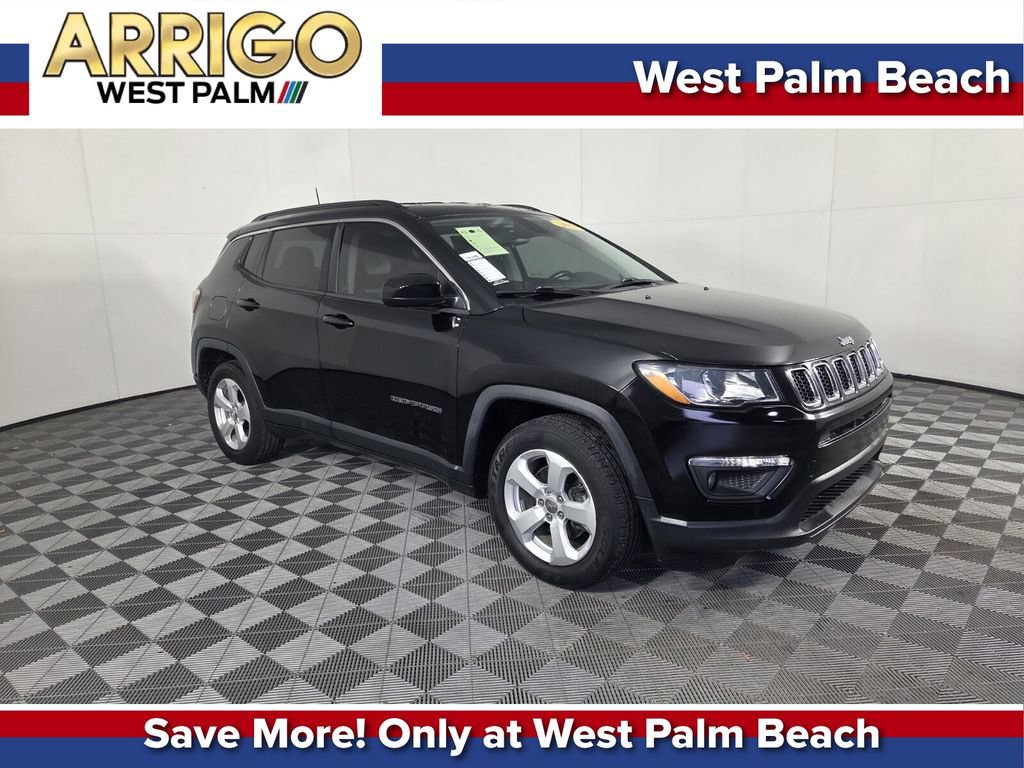 Used 2019 Jeep Compass Latitude FWD image 1