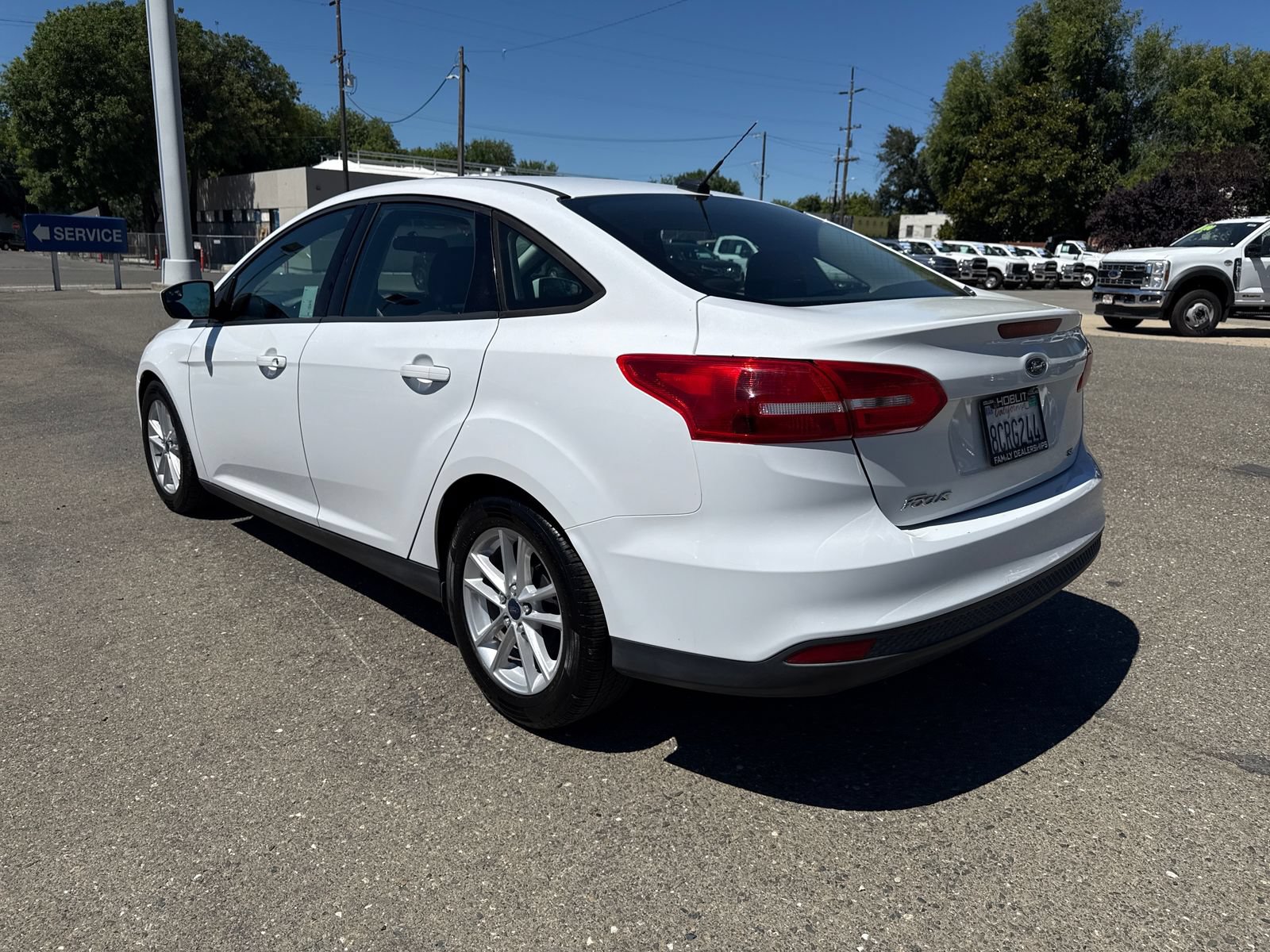 Used 2018 Ford Focus SE FWD image 3