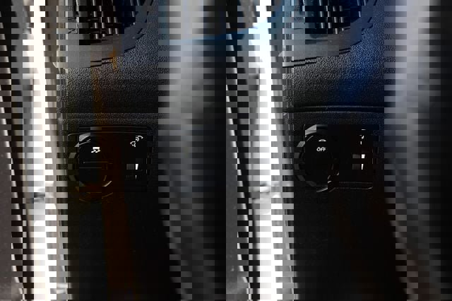 Used 2015 Hyundai Genesis 3.8 RWD image 45