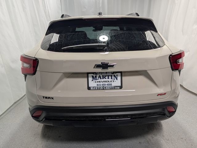 New 2026 Chevrolet Trax RS w/ Sunroof Package image 4