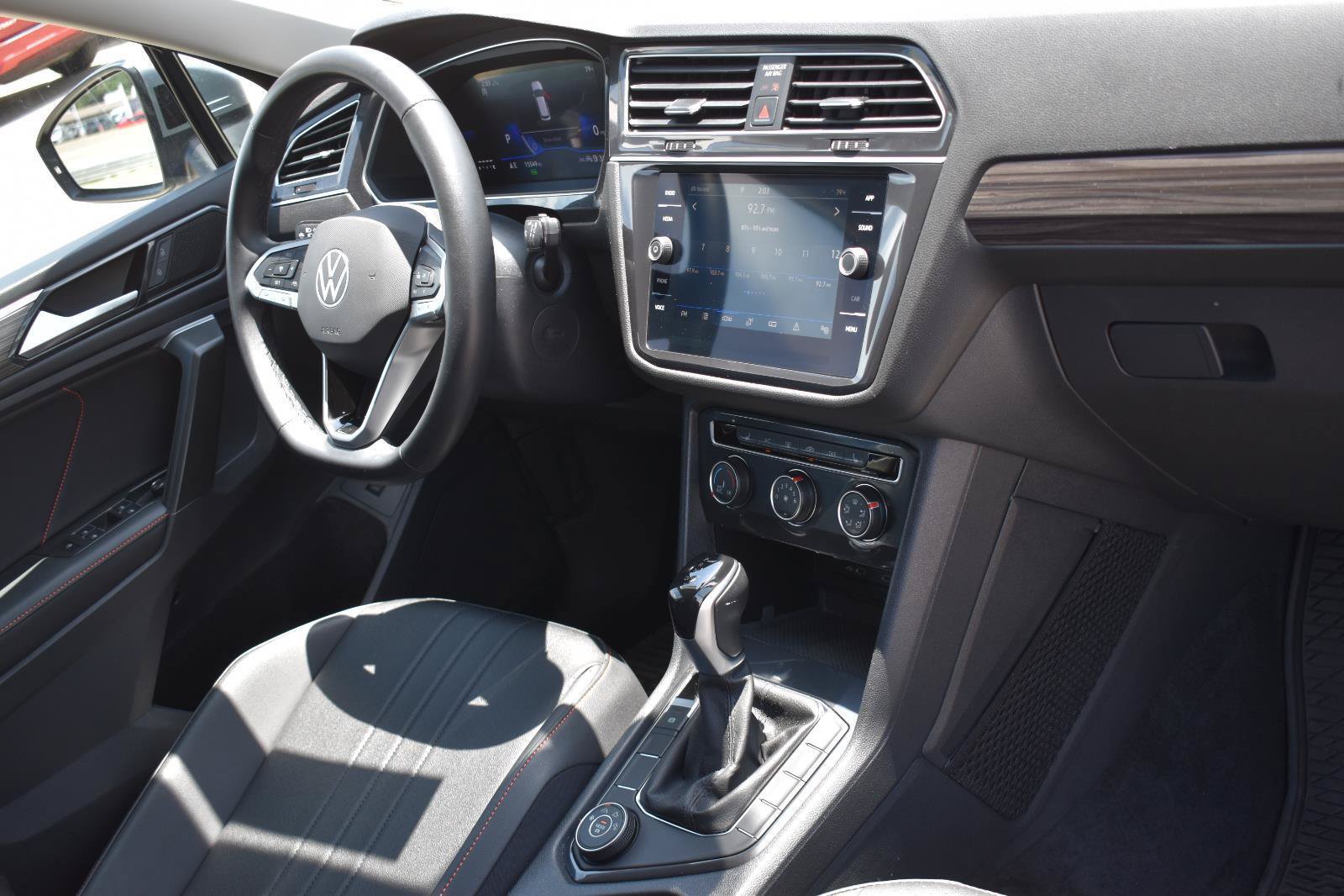 Used 2024 Volkswagen Tiguan Wolfsburg Edition AWD/4WD image 12