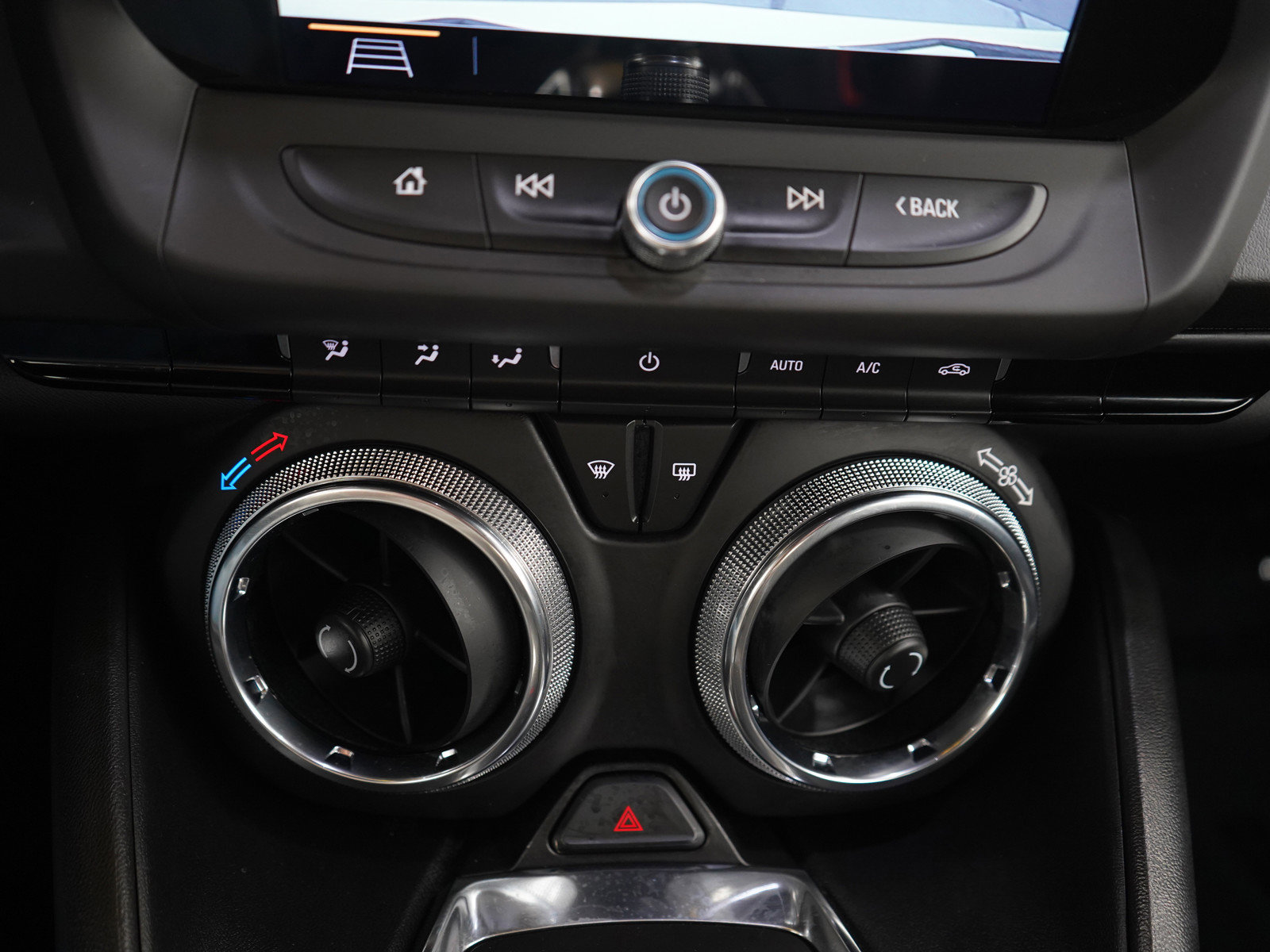 Used 2019 Chevrolet Camaro SS RWD image 19