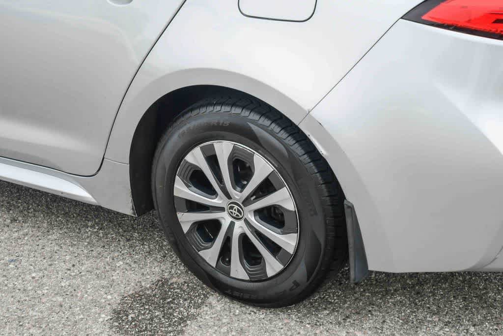 Used 2021 Toyota Corolla LE w/ Carpet Mat Package (TMS) FWD image 11