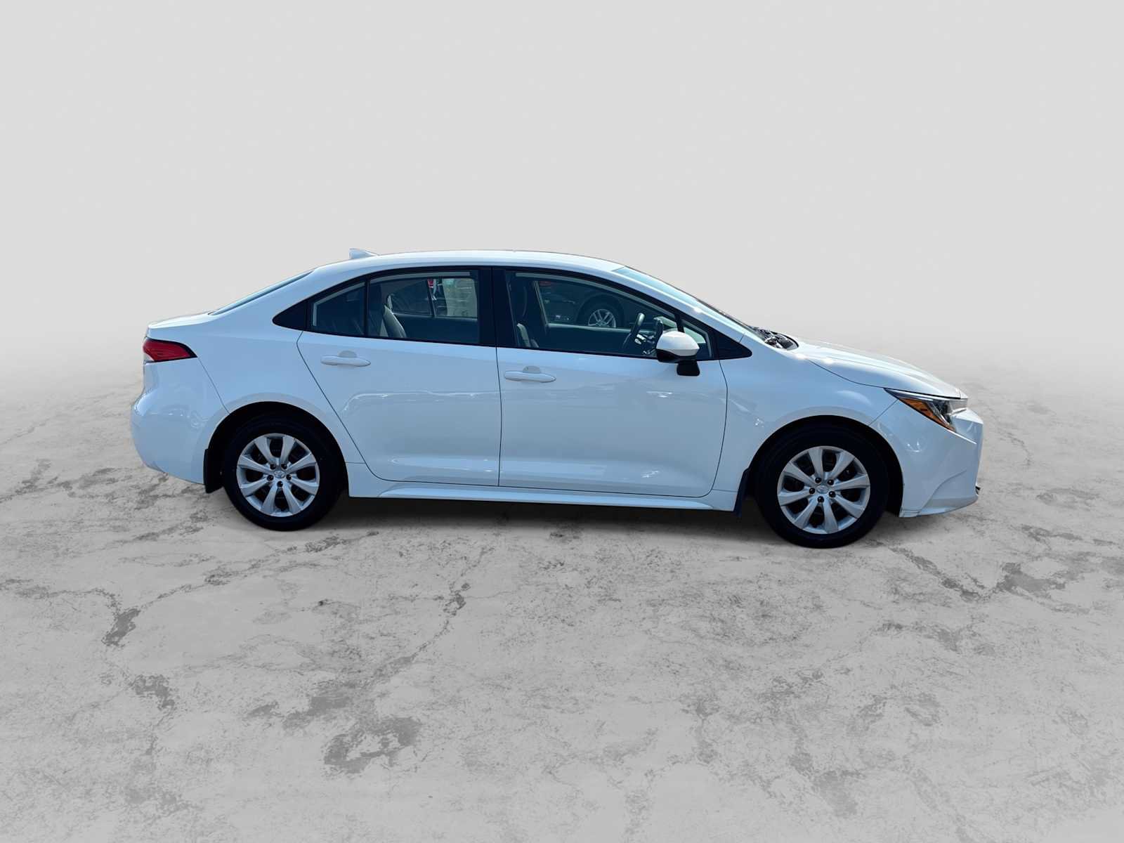Used 2024 Toyota Corolla LE FWD image 9