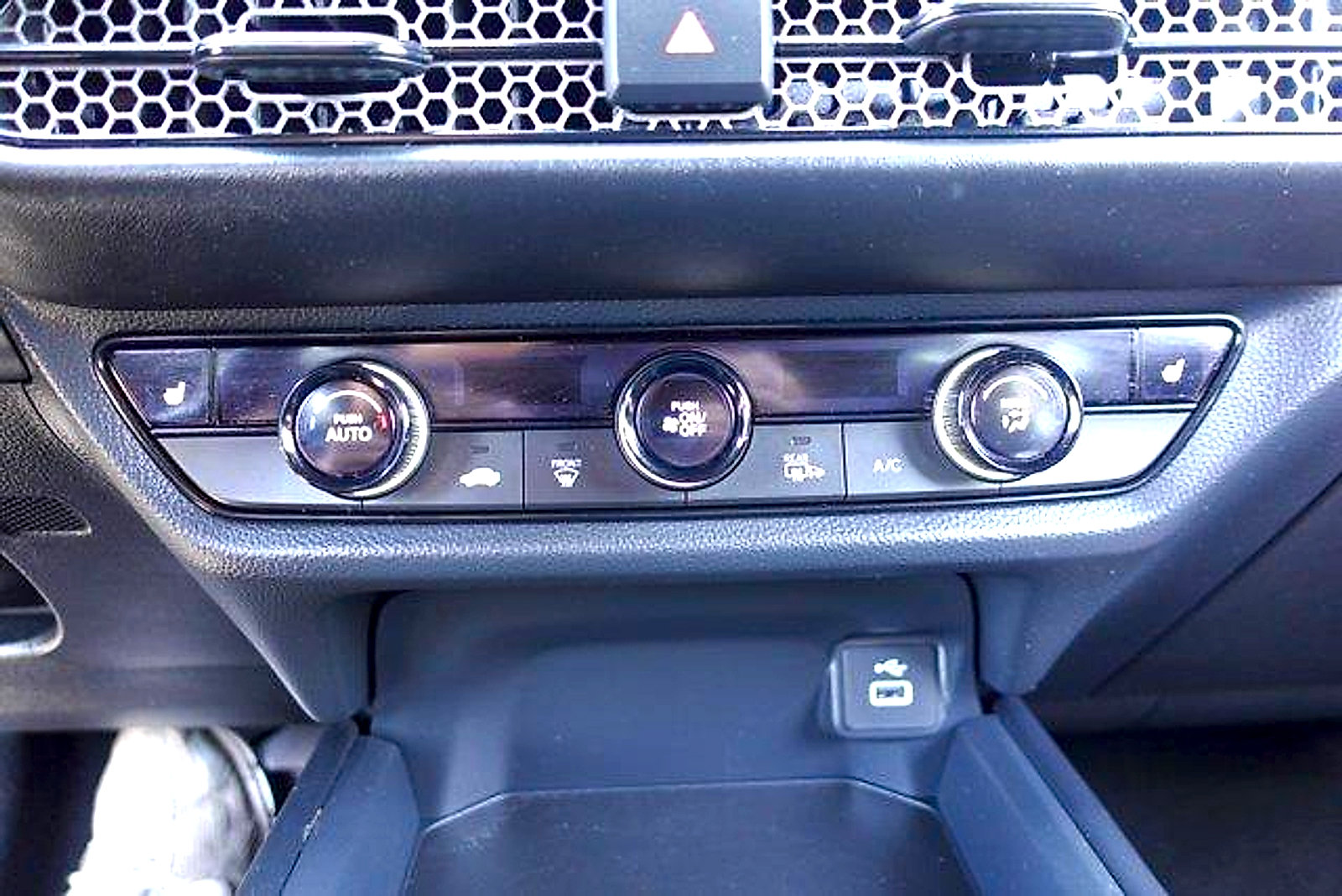 Used 2025 Honda HR-V Sport image 20
