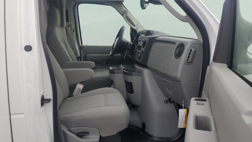 New 2026 Ford E-450 and Econoline 450 Super Duty w/ Power Equipment Group RWD image 18