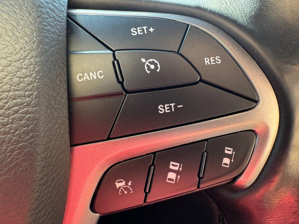 Used 2021 Jeep Grand Cherokee Limited w/ Quick Order Package 28K 80th AWD/4WD image 18
