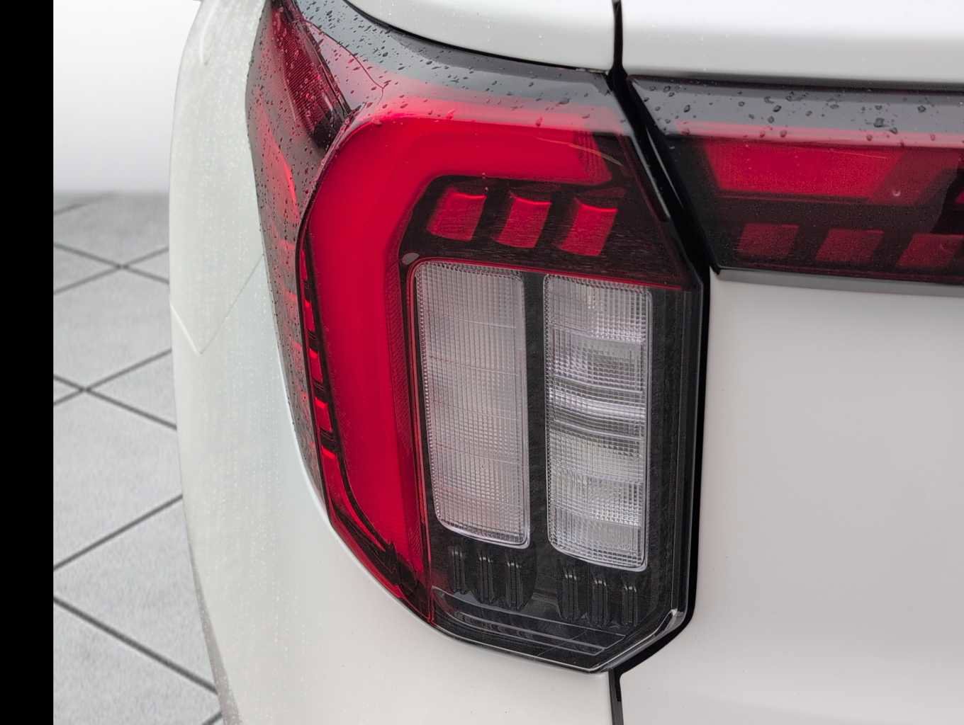 New 2025 Ford Explorer Active w/ Active Comfort Package image 16