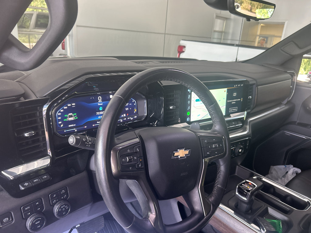 Used 2023 Chevrolet Silverado 1500 High Country w/ Technology Package image 14