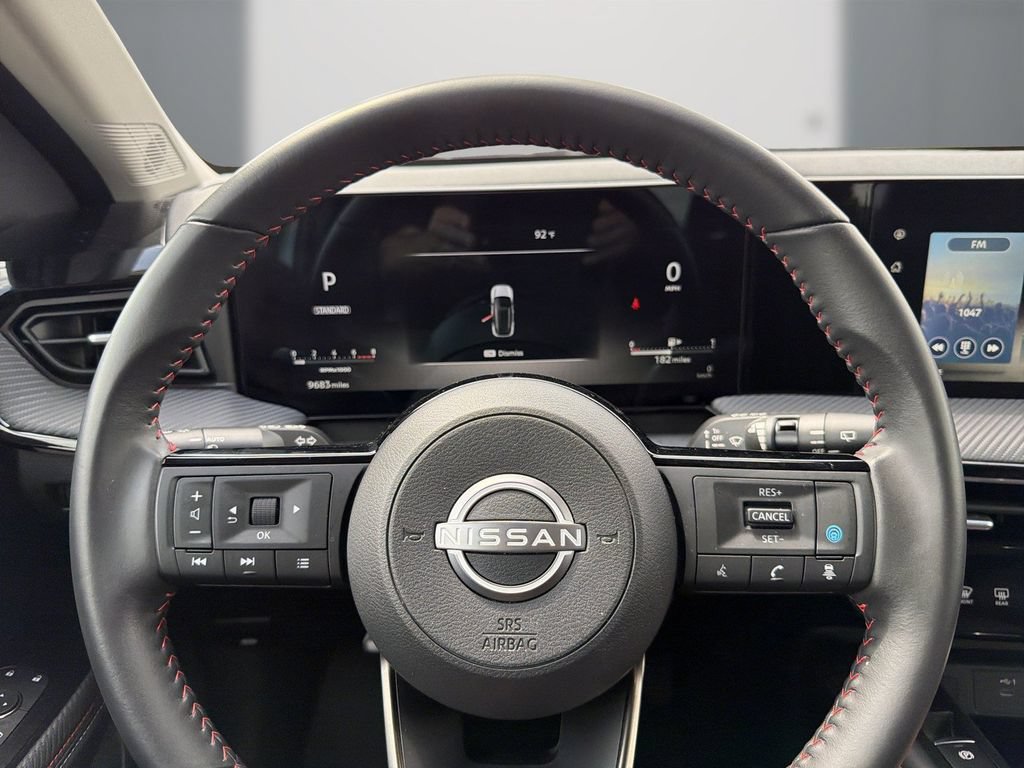 Used 2025 Nissan Kicks SR FWD image 21