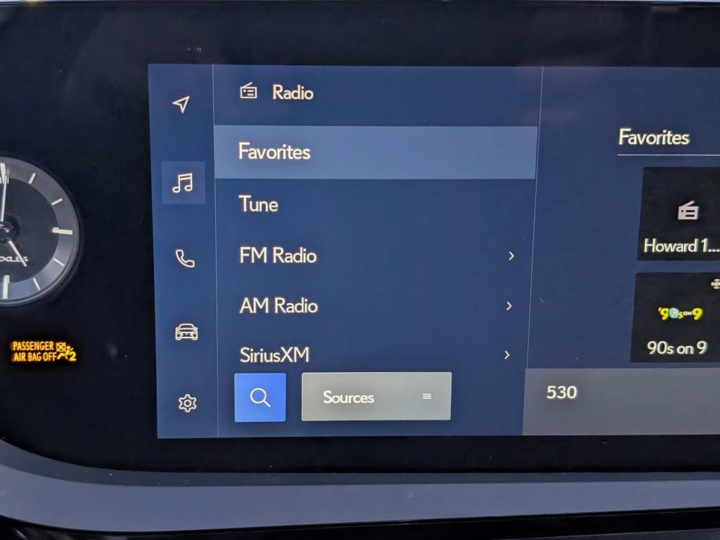 Used 2024 Lexus ES 300h w/ Premium Package image 35