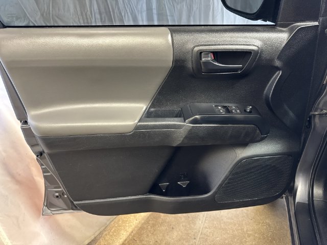 Used 2021 Toyota Tacoma SR RWD image 20