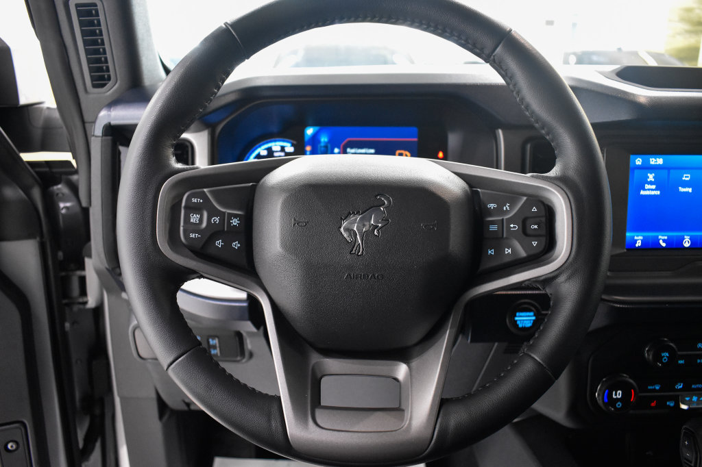 Used 2023 Ford Bronco Outer Banks AWD/4WD image 26