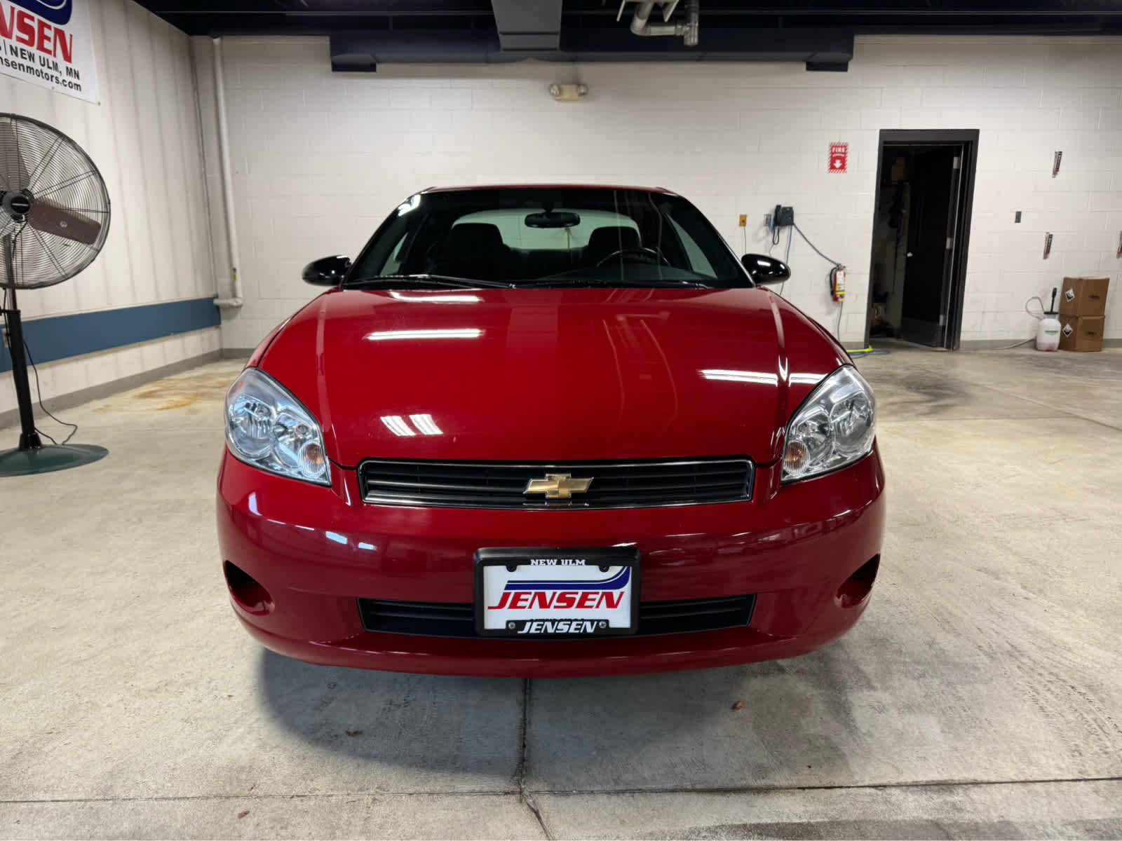 Used 2007 Chevrolet Monte Carlo LT image 2