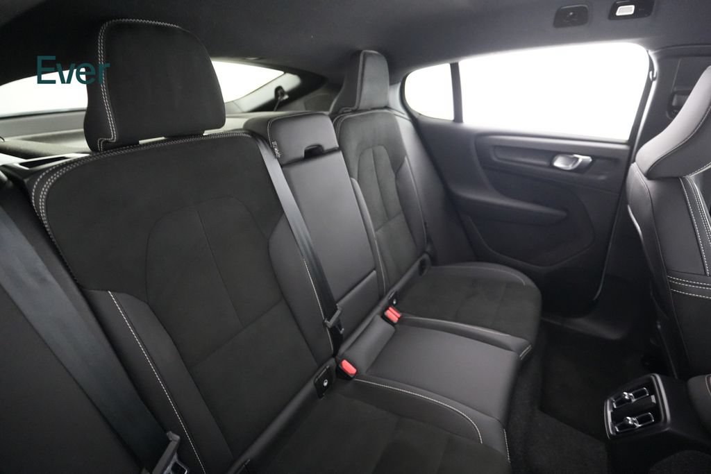 Used 2023 Volvo C40 P8 Recharge Plus AWD/4WD image 5