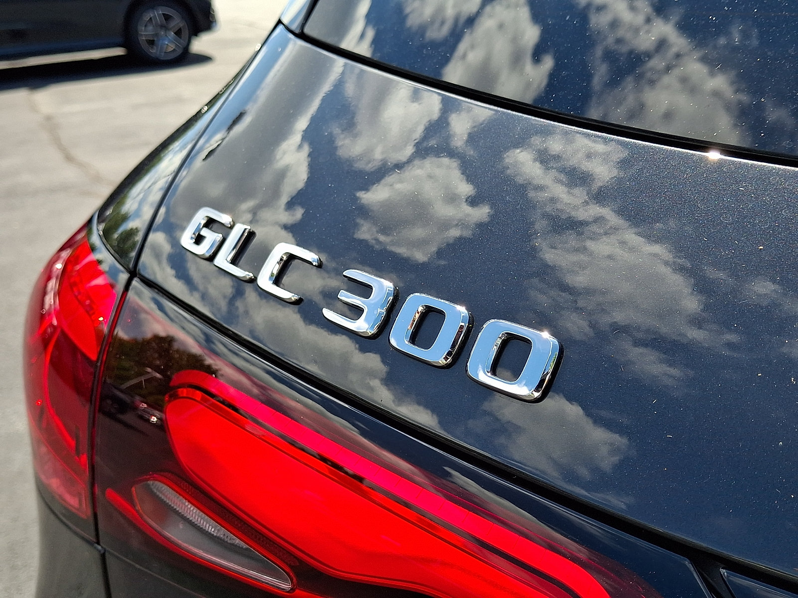 Certified 2026 Mercedes-Benz GLC 300 4MATIC image 29