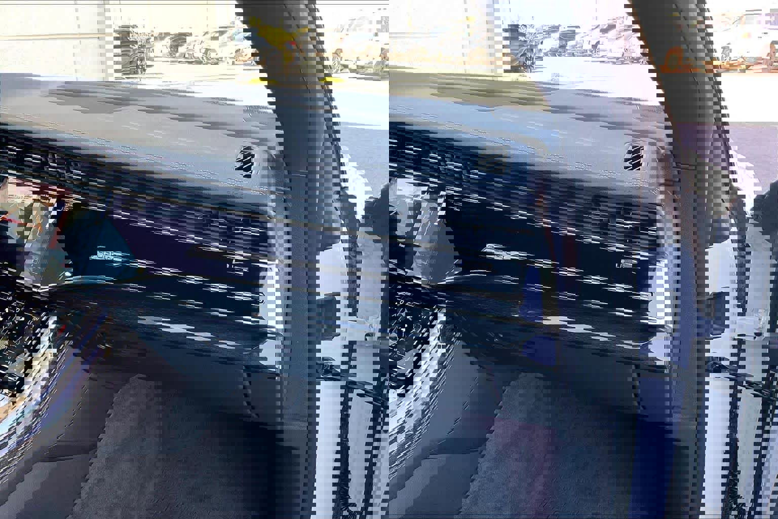 Used 2025 Audi Q8 Premium Plus image 18