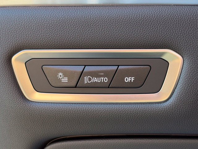 Certified 2026 BMW X7 xDrive40i AWD/4WD image 16