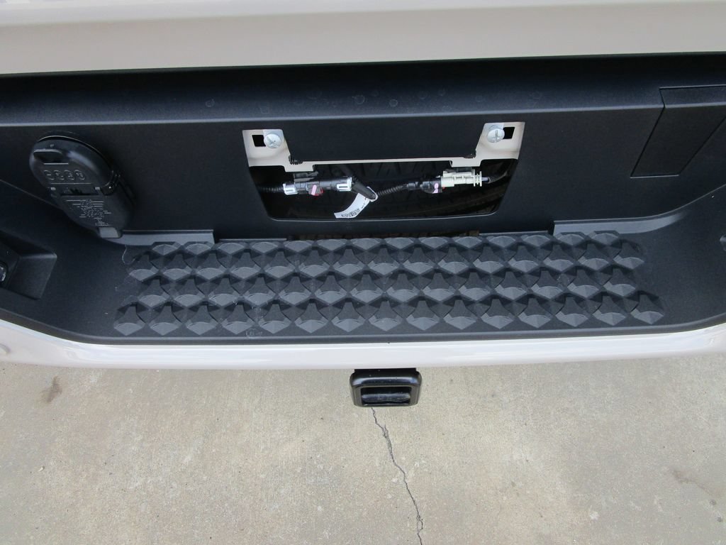 New 2026 GMC Canyon Elevation RWD image 12