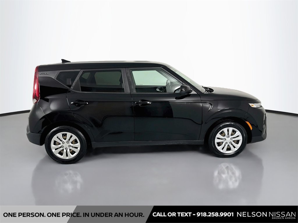 Used 2020 Kia Soul LX FWD image 4