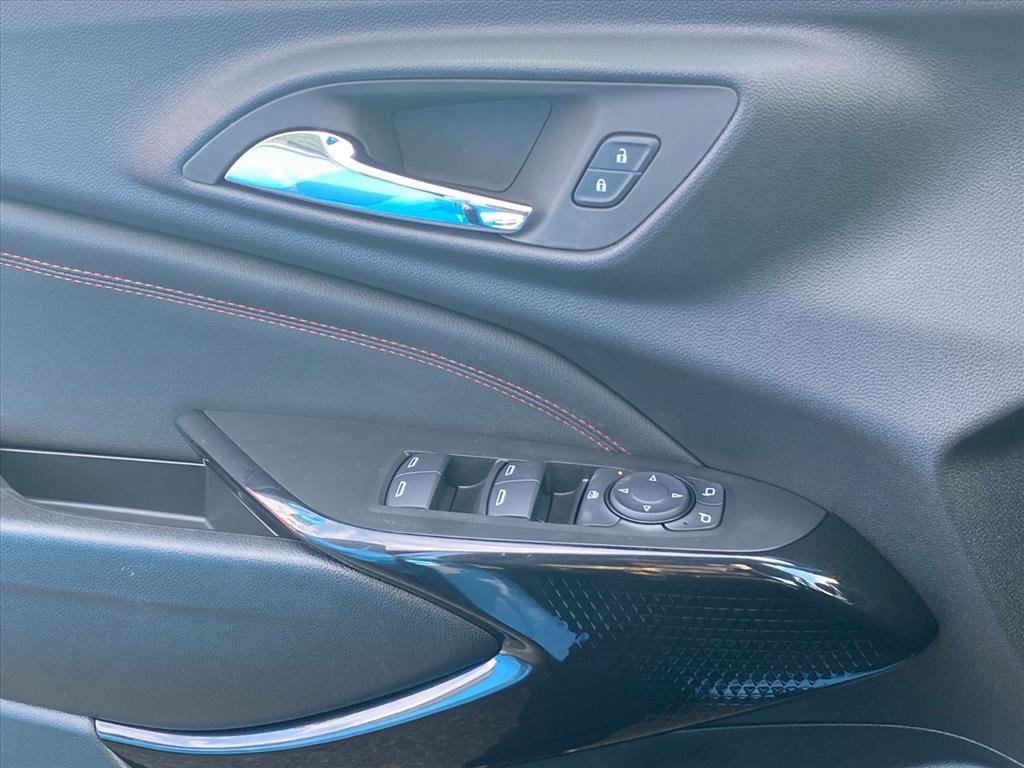 New 2026 Chevrolet Trax RS w/ Driver Confidence Package image 19