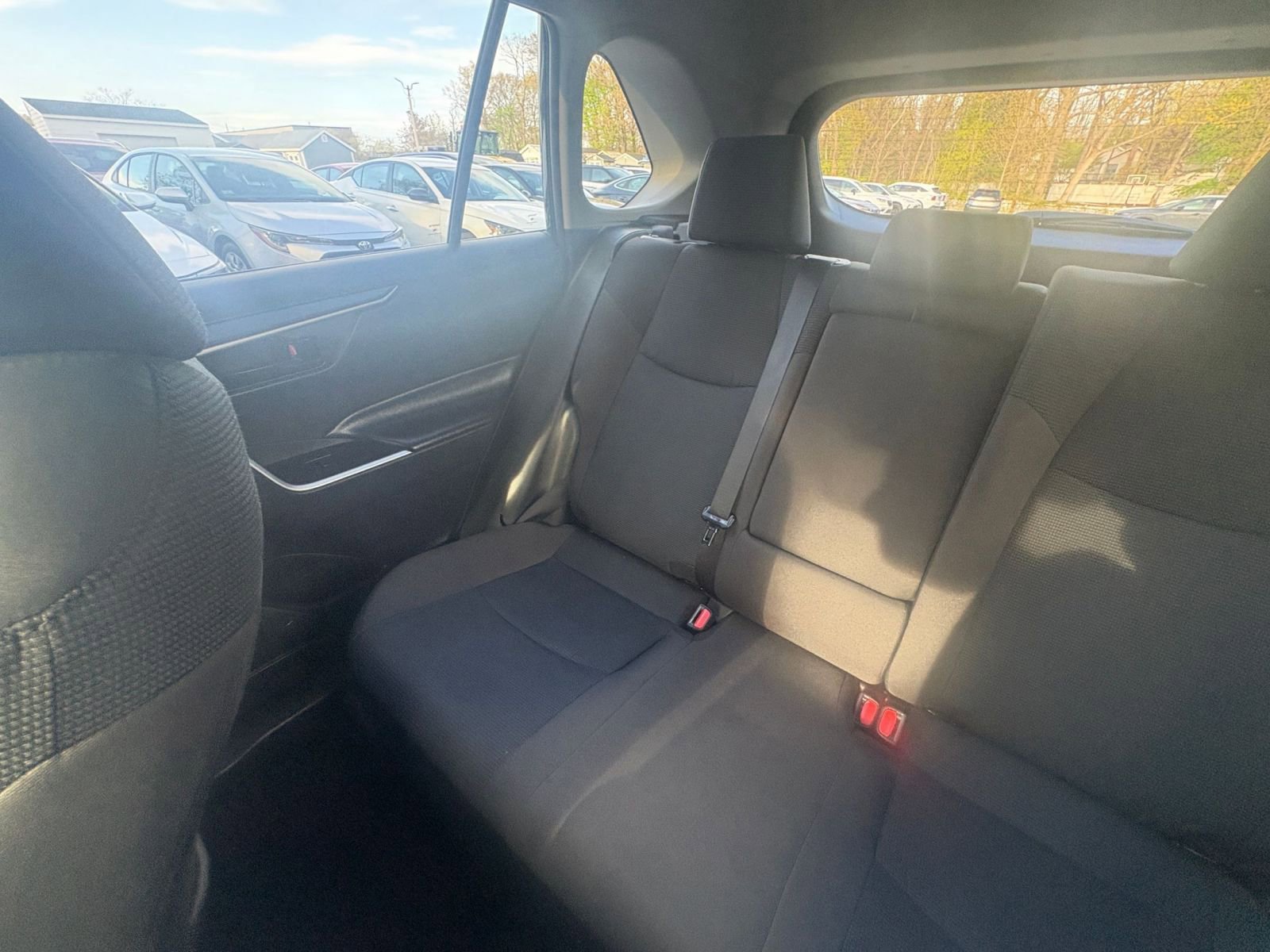 Used 2025 Toyota RAV4 LE AWD/4WD image 36