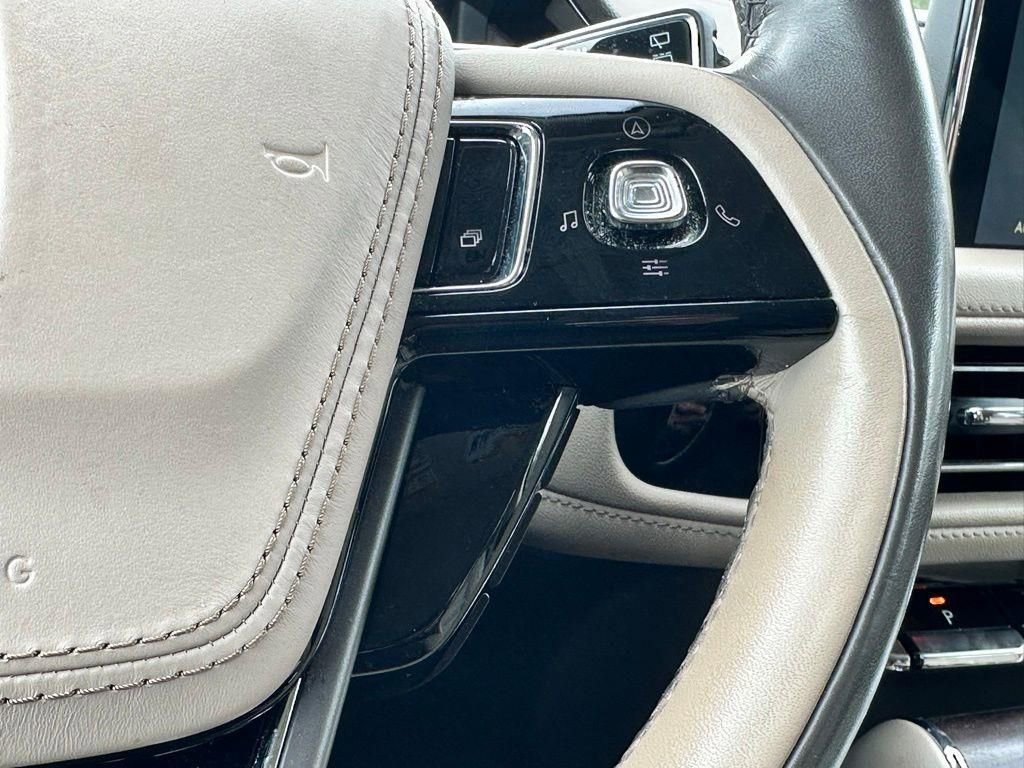 Used 2022 Lincoln Aviator Reserve w/ Equipment Group 201A image 14