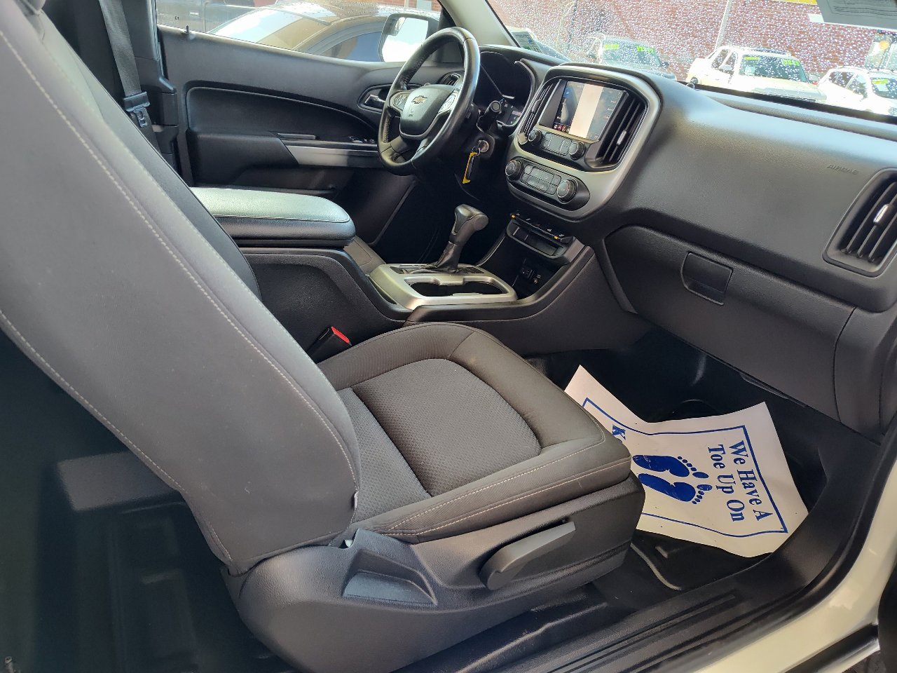 Used 2020 Chevrolet Colorado LT w/ Safety Package image 17