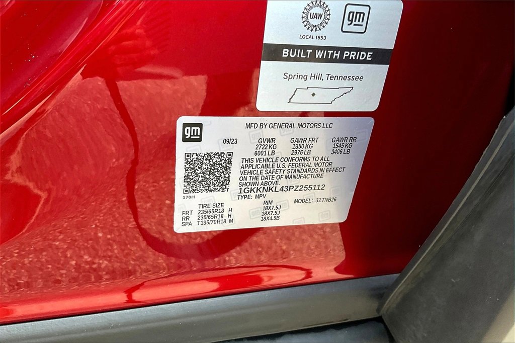 Used 2023 GMC Acadia SLE w/ Driver Convenience Package image 35