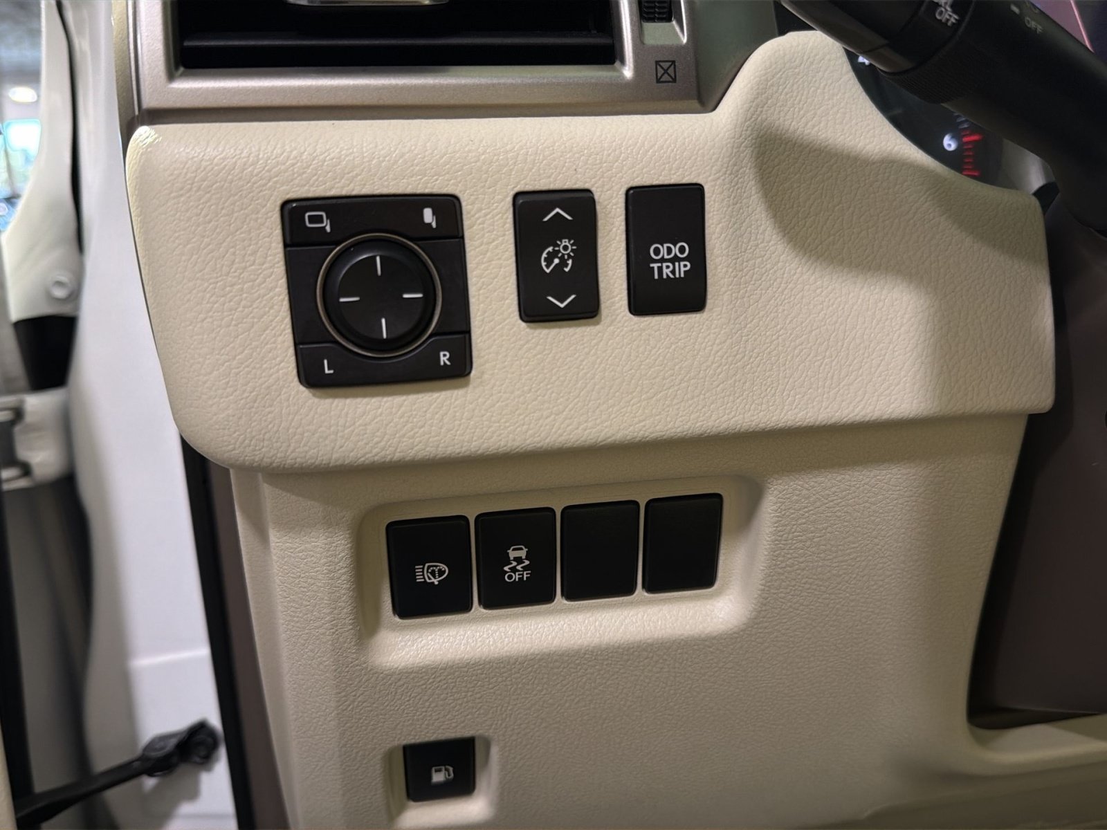 Used 2019 Lexus GX 460 Premium w/ Premium Package AWD/4WD image 27