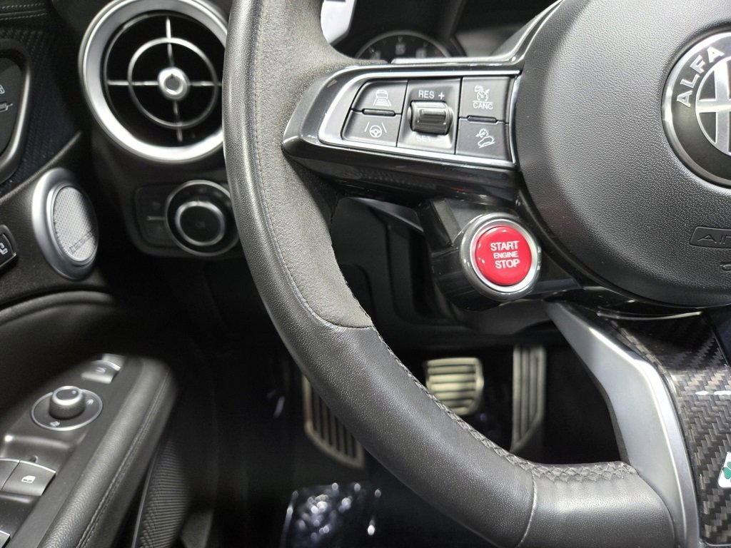 Used 2022 Alfa Romeo Stelvio Quadrifoglio w/ Active Assist Plus Package image 15