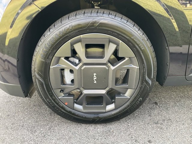 New 2026 Kia Carnival EX image 5