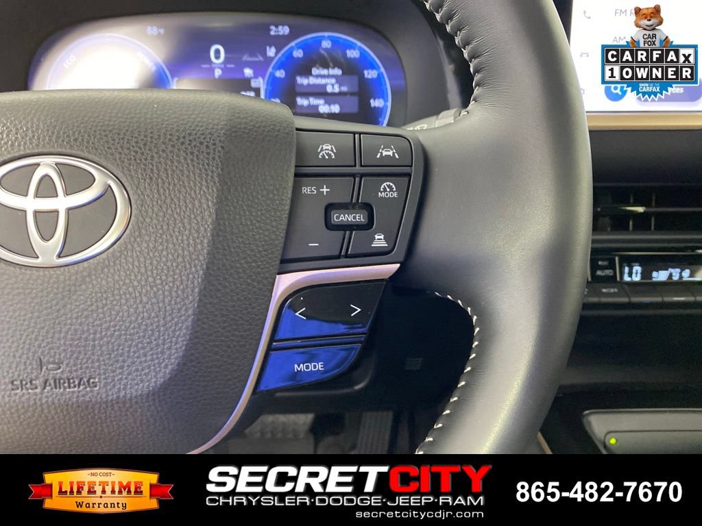 Used 2025 Toyota Crown Signia w/ Advanced Technology Package AWD/4WD image 15