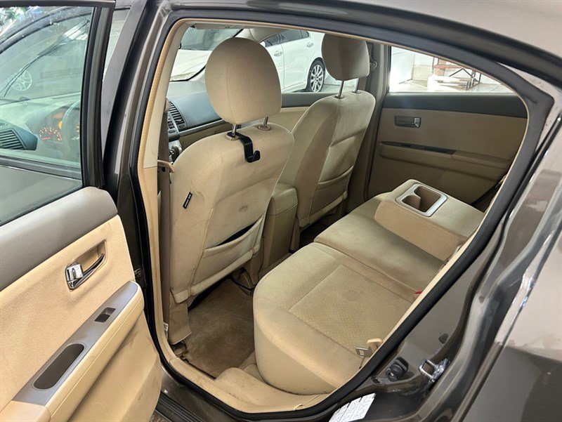 Used 2009 Nissan Sentra 2.0 S FE+ w/ Convenience Plus Pkg FWD image 12