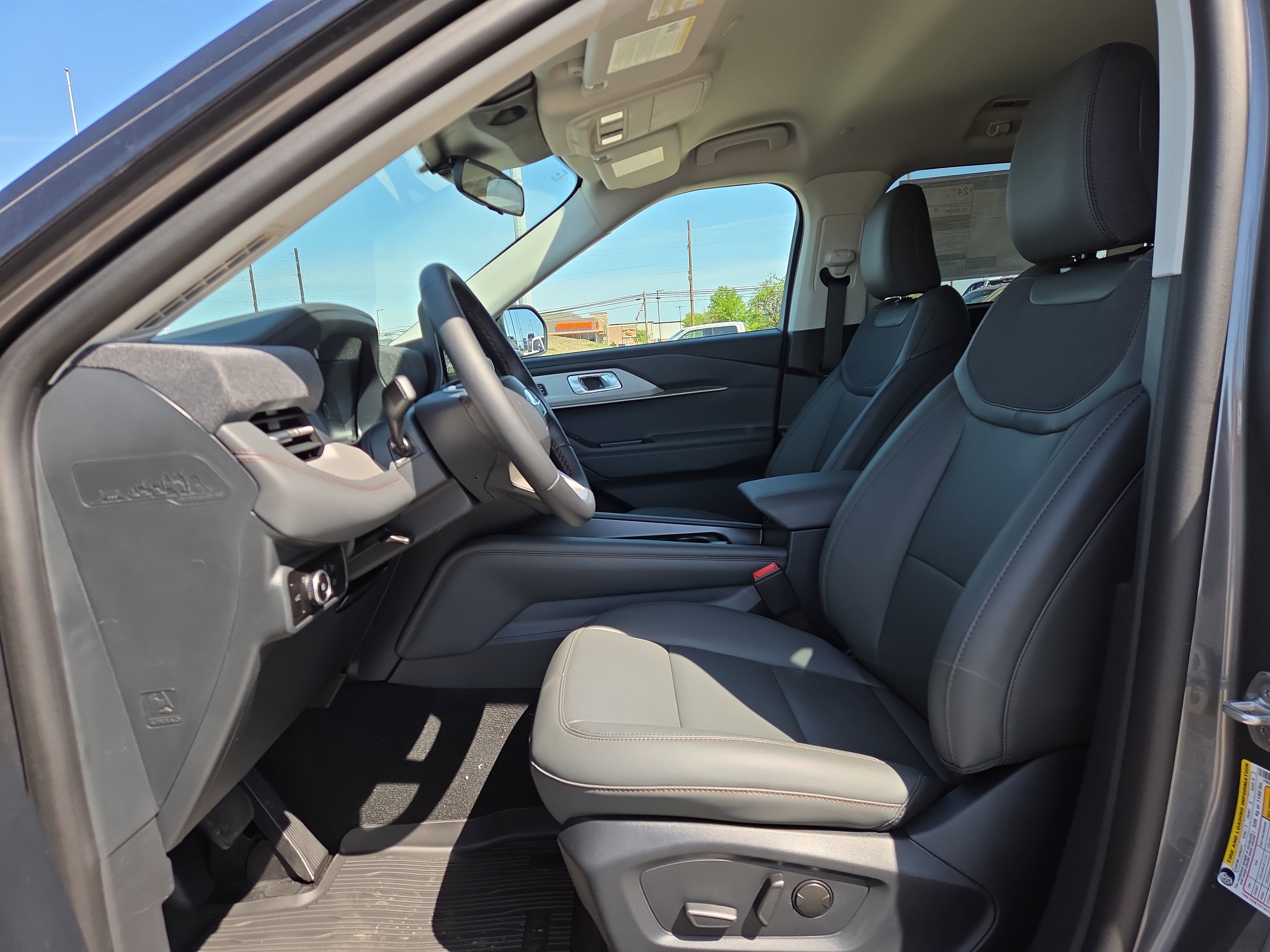 New 2026 Ford Explorer Active RWD image 6