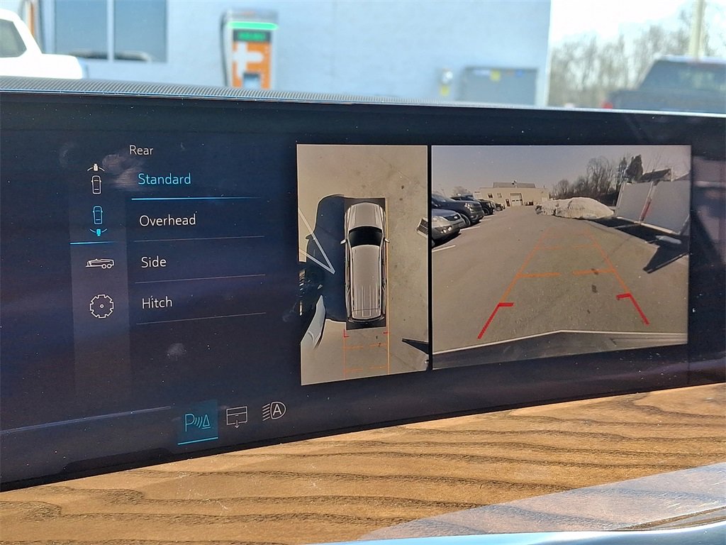 Used 2025 Cadillac Escalade Sport Platinum image 22