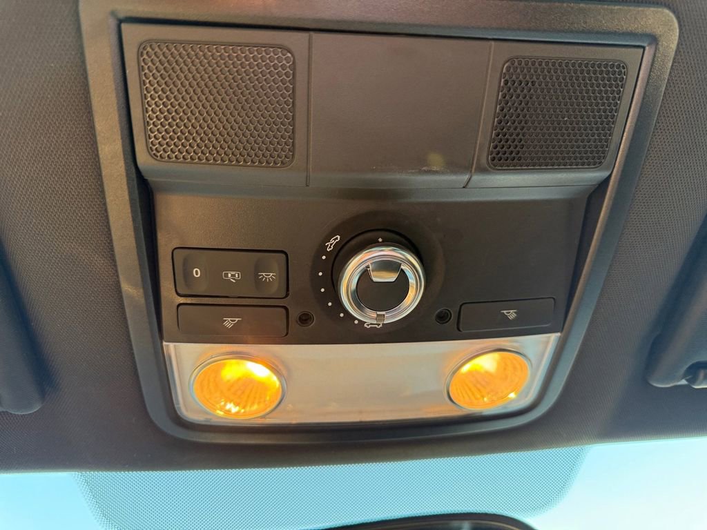 Used 2013 Volkswagen Beetle R-Line image 24