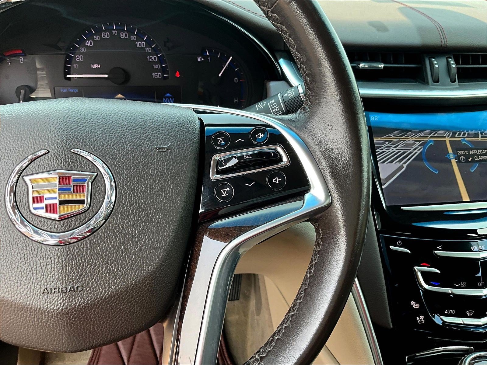 Used 2013 Cadillac XTS Luxury FWD image 12