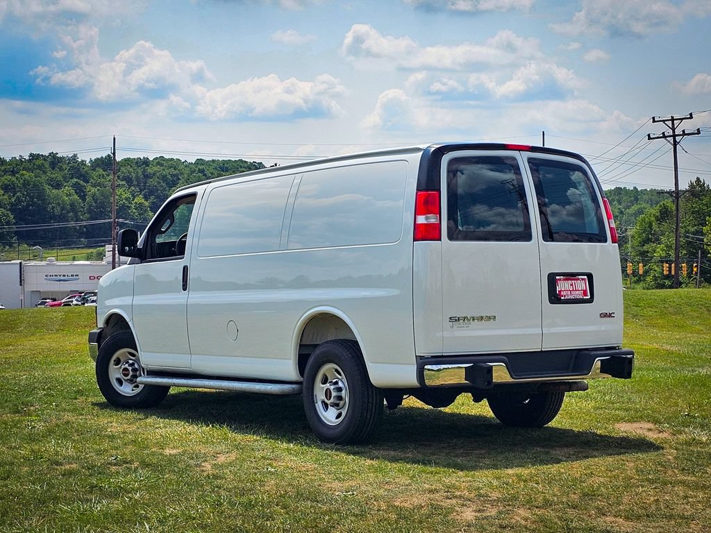 Used 2025 GMC Savana 2500 w/ Driver Convenience Package RWD image 5