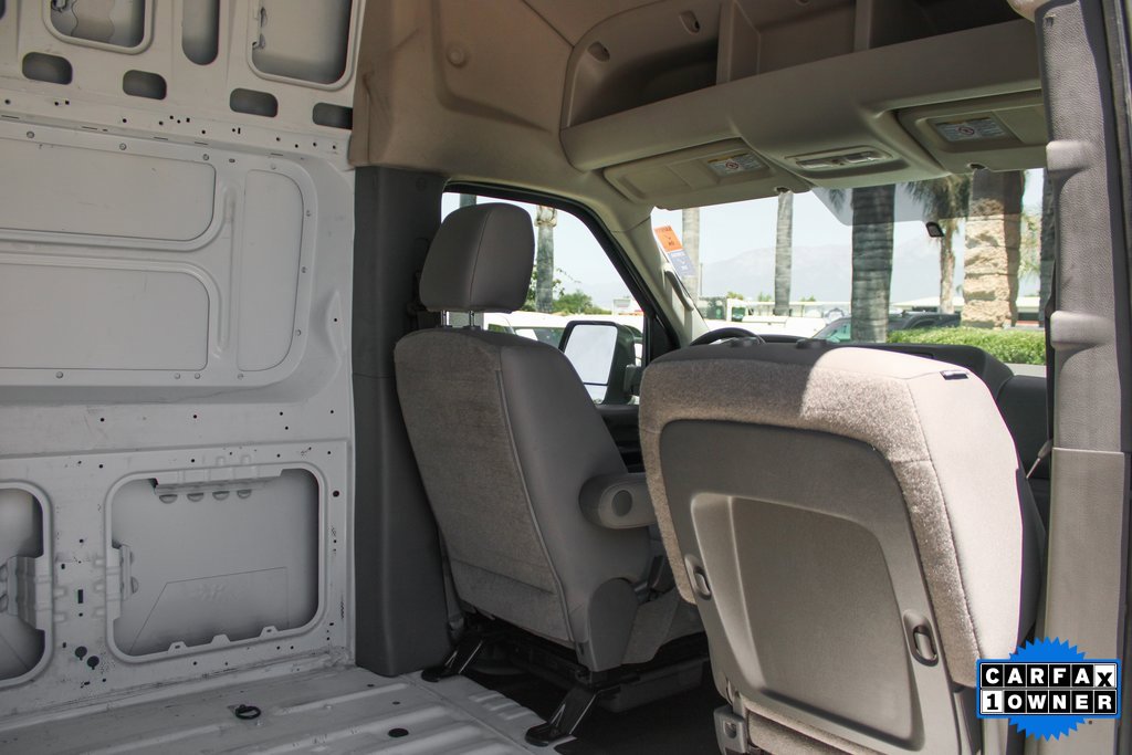 Used 2018 Nissan NV 2500 S image 29