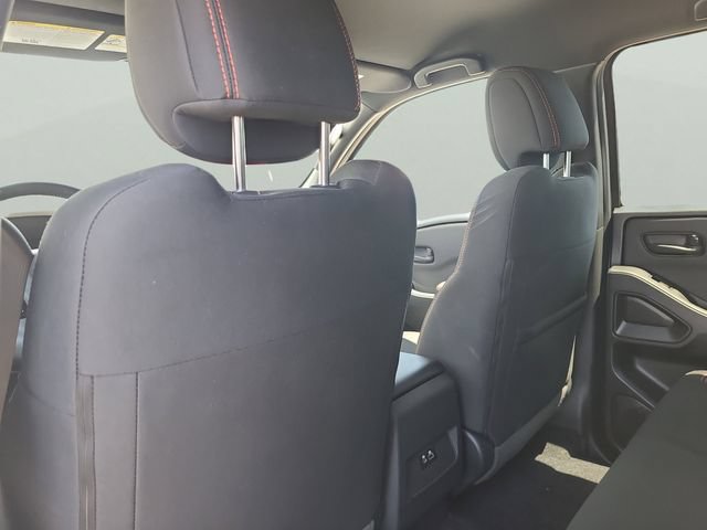 Used 2026 Nissan Frontier PRO-4X AWD/4WD image 7
