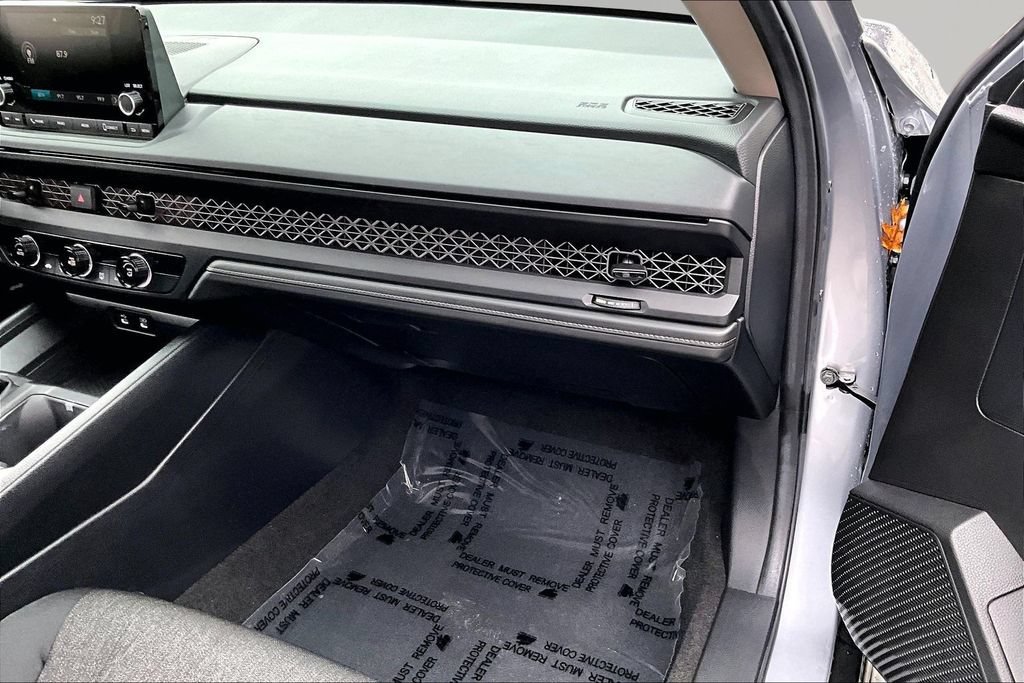 Certified 2025 Honda Accord LX image 18