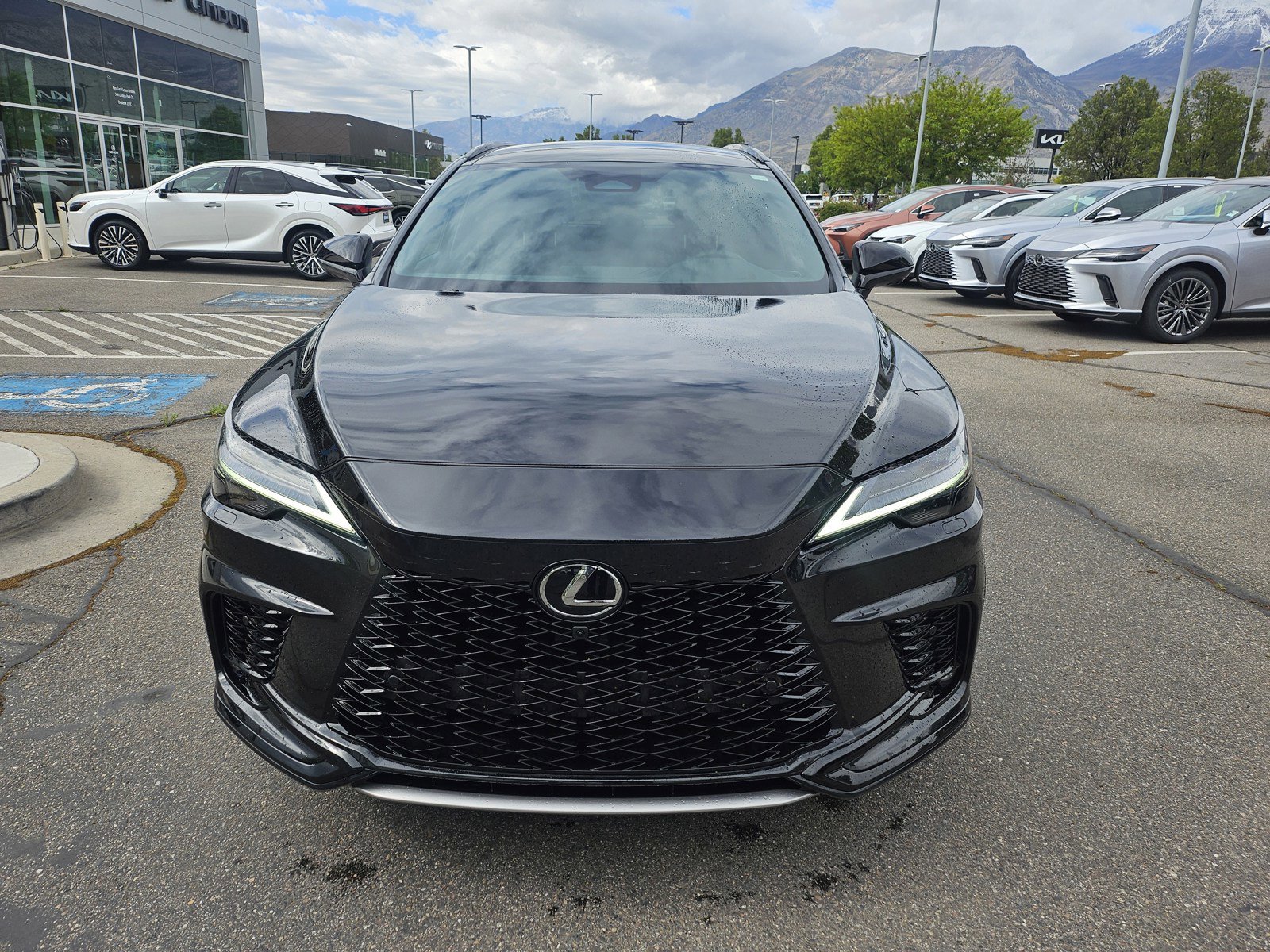 Used 2025 Lexus RX 500h F Sport w/ Convenience Package AWD/4WD image 2