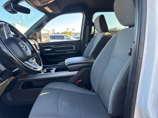 Used 2024 RAM 2500 Big Horn w/ Off Road Package AWD/4WD image 9