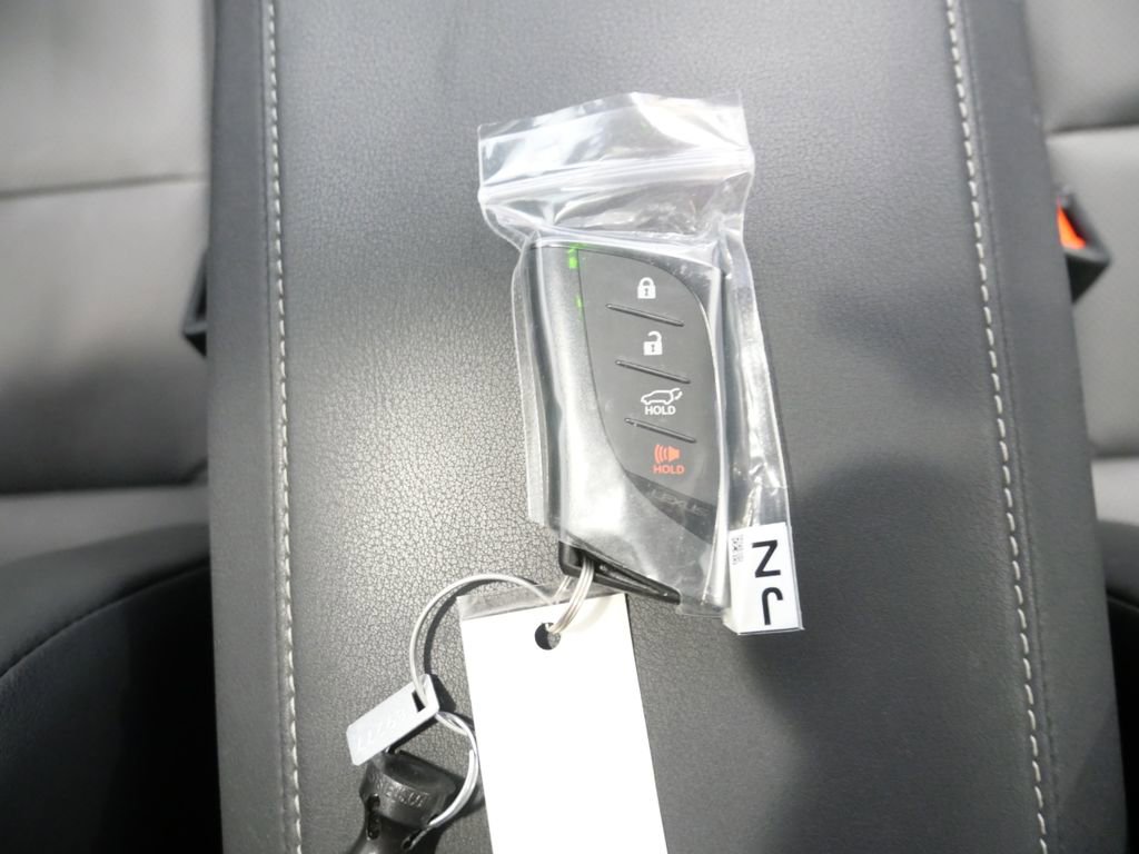 Certified 2024 Lexus RX 350 AWD w/ Accessory Package (K3) image 34