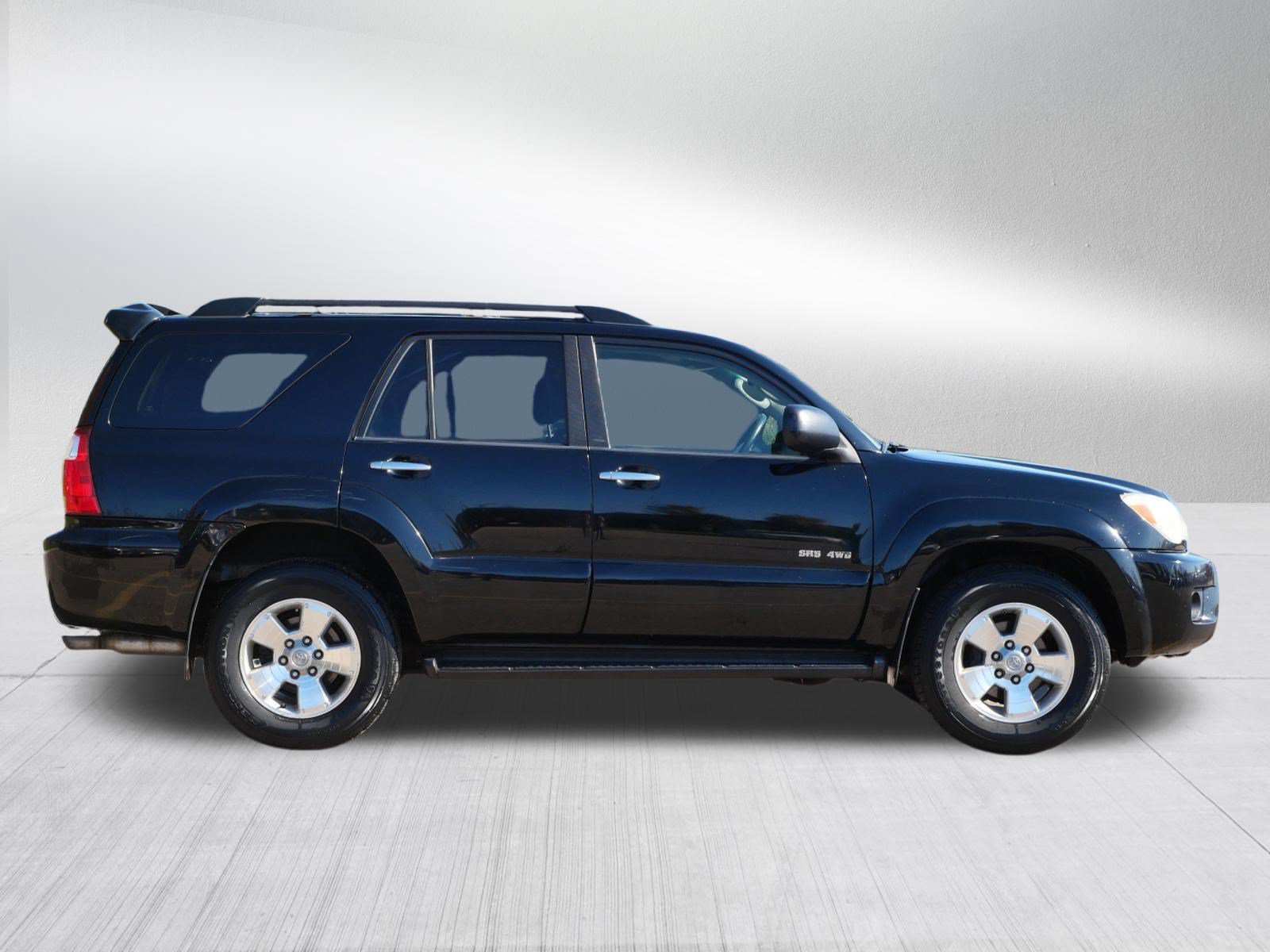 Used 2007 Toyota 4Runner SR5 AWD/4WD image 8