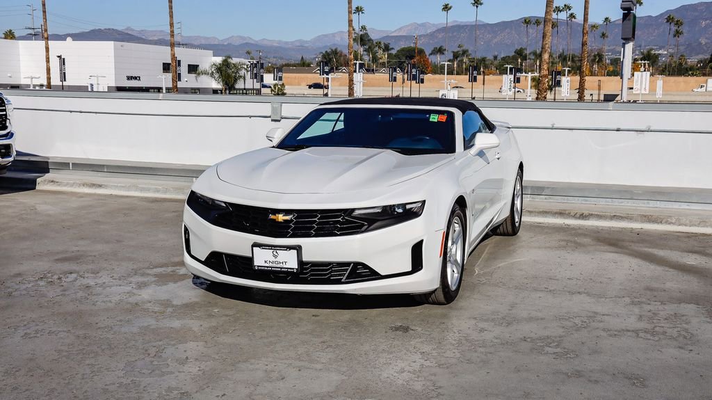 Used 2023 Chevrolet Camaro LT image 4