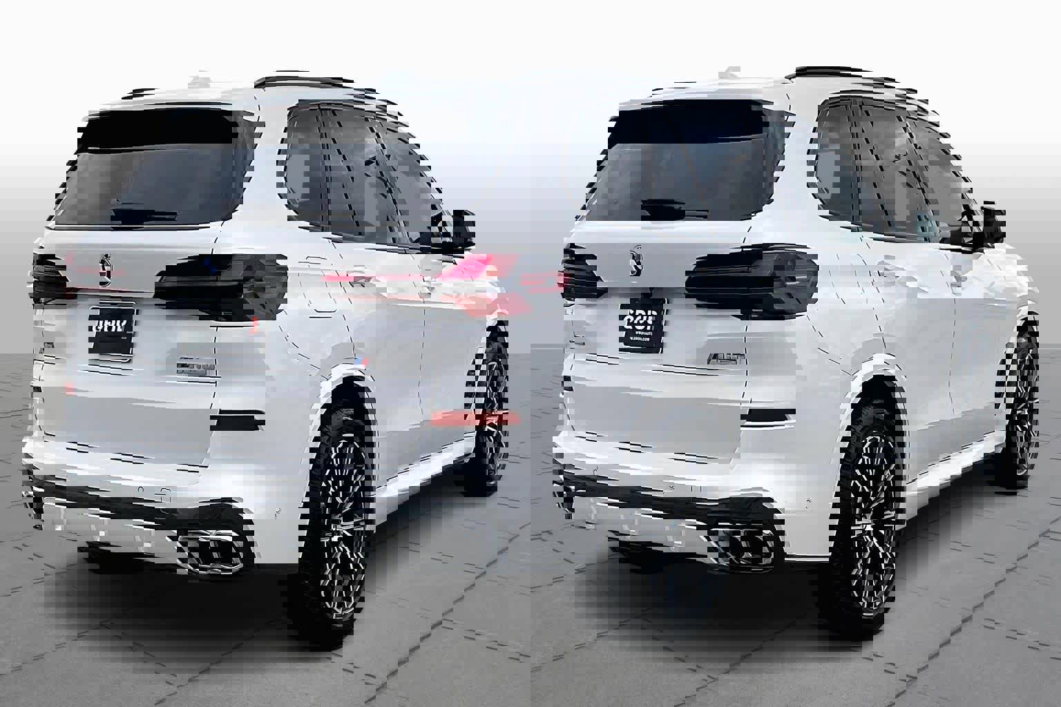 Used 2024 BMW X5 M60i w/ Executive Package image 13