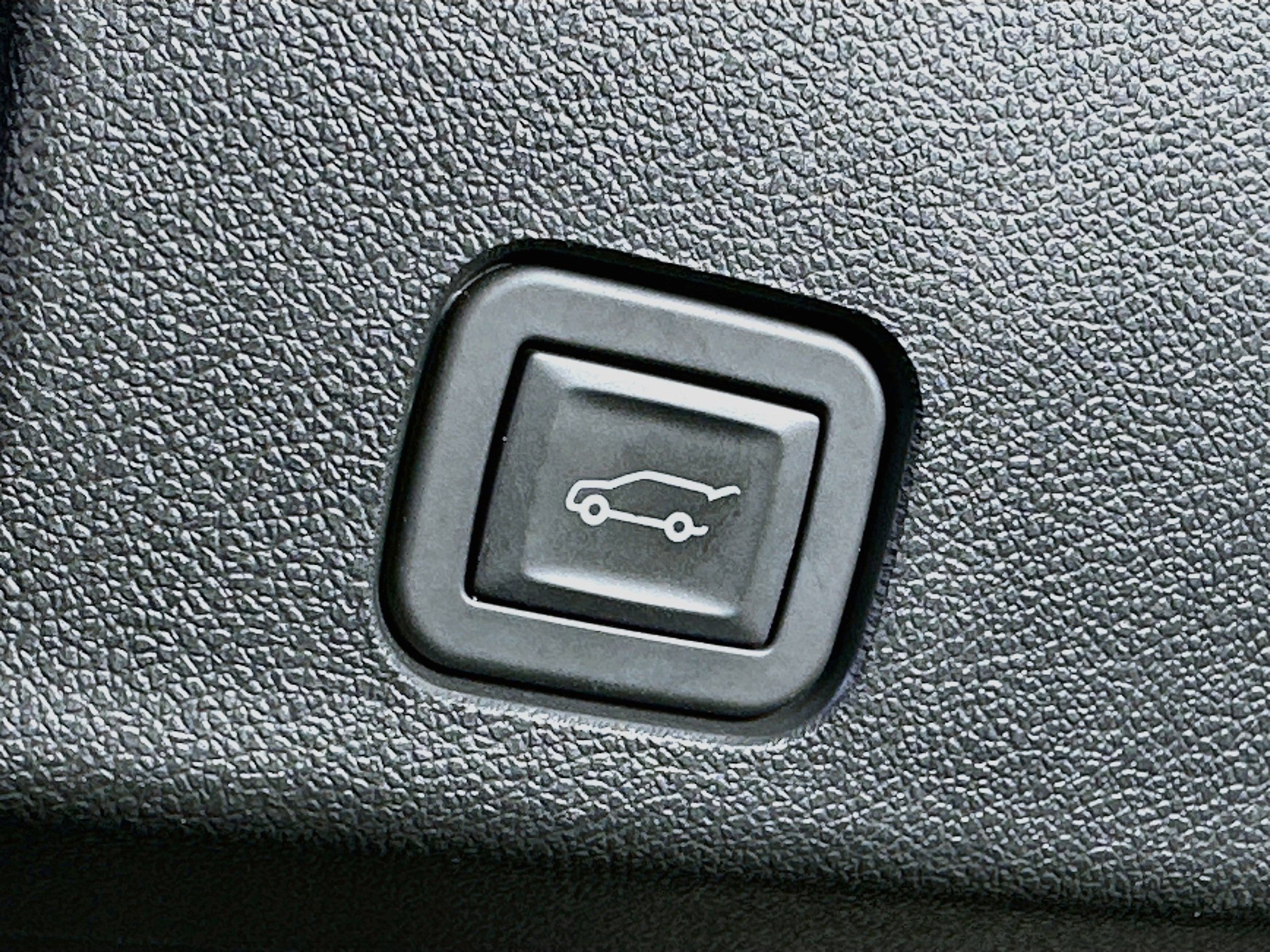 Used 2024 Chevrolet Traverse LS FWD image 30